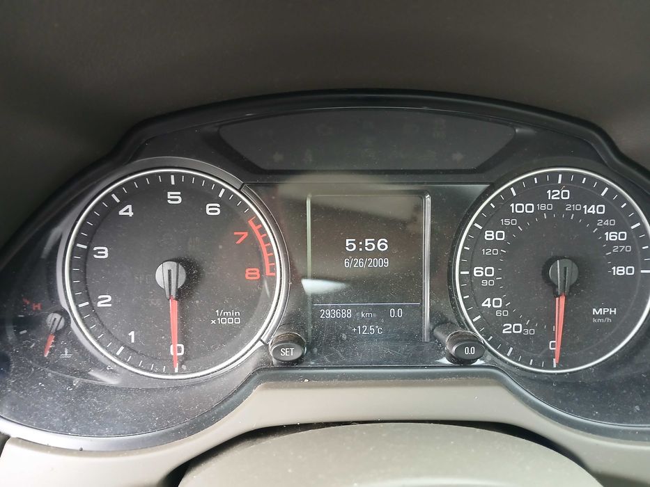 Audi Q5 3.2 benzyna 2010r