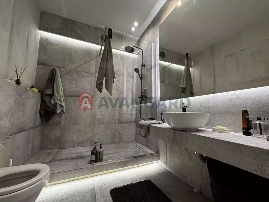 Продам 3-кім.ж/к Каскад,шикарна