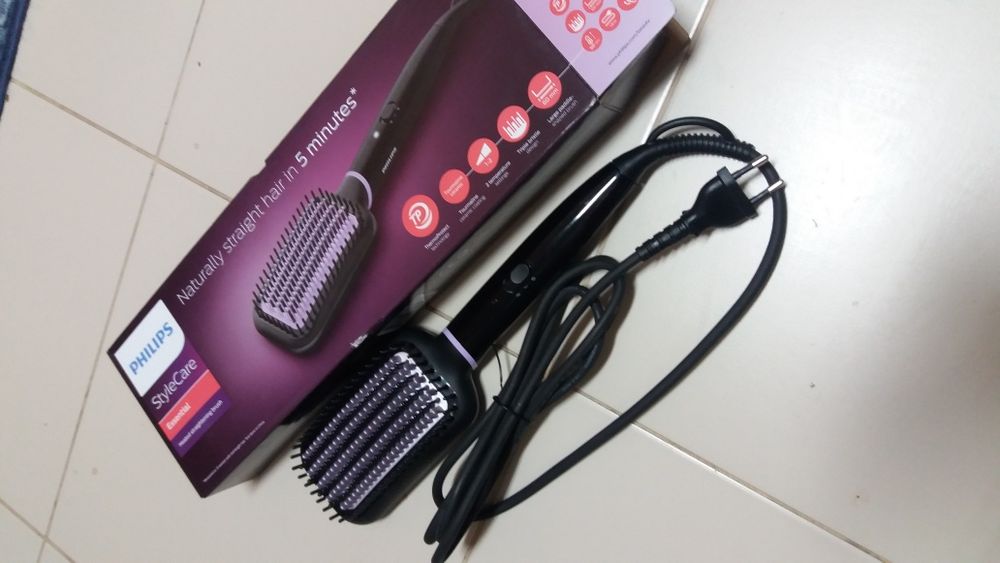 Escova cabelo alisadora nova. Philips
