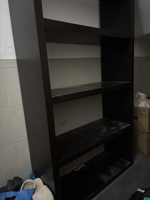 Estante ikea desmontada