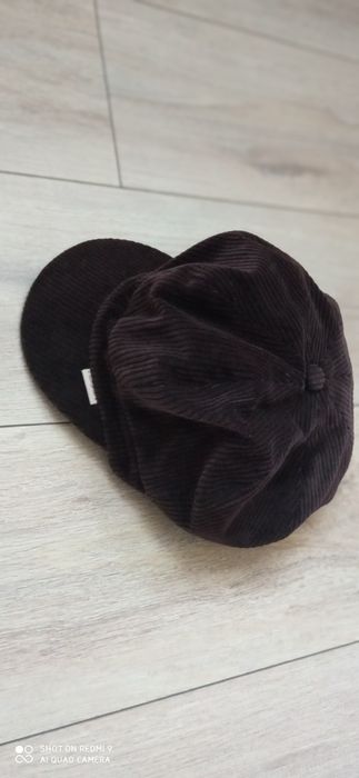 Czapka z daszkiem damska