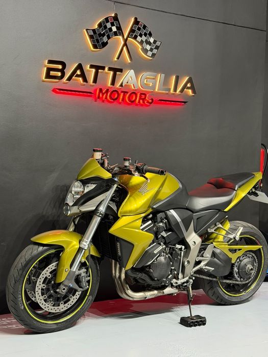 Honda CB1000r Dragon Green