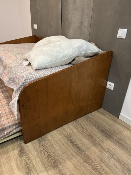 Cama dupla em madeira maciça