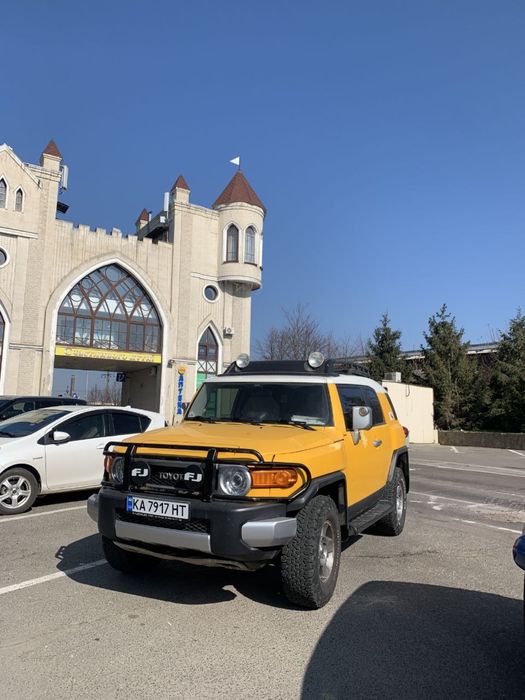 Тойота FJ Cruiser