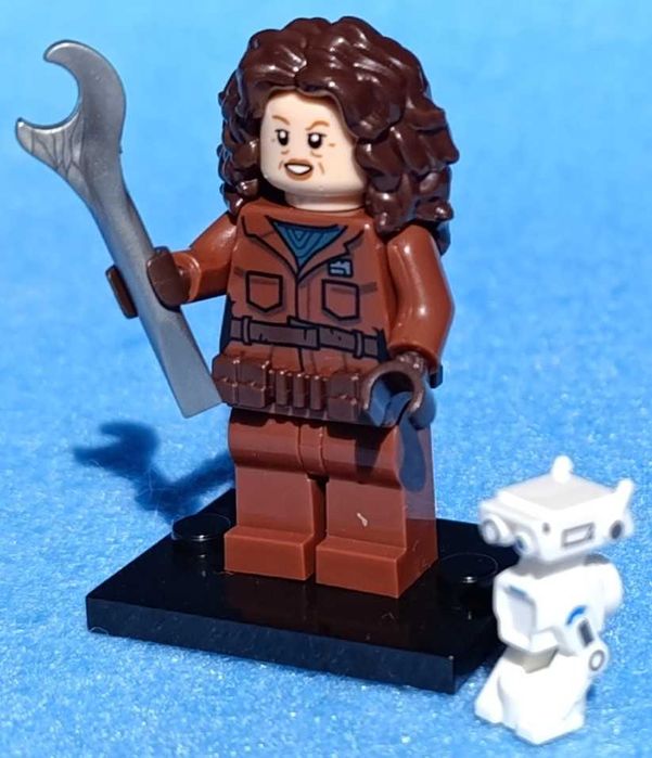 Peli Motto and BD-72 (Star Wars)64751711351041120