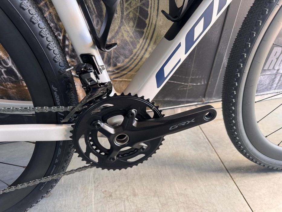 Bicicleta gravel Conor Selva full carbon 2026 nova