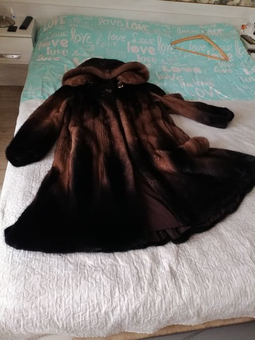 Продам норковую шубу
