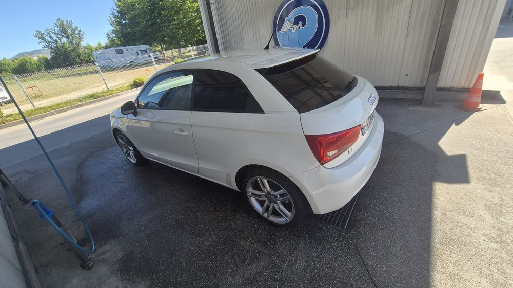Audi A1 1.6 TDI 105cv S line – 2011 – 220.000 km