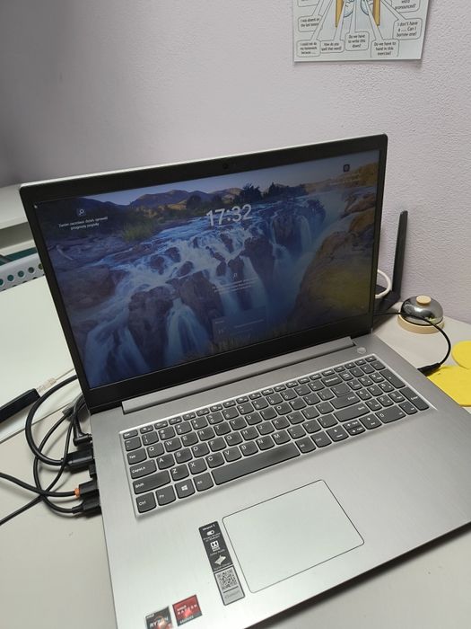 Laptop lenovo Ideapad 3