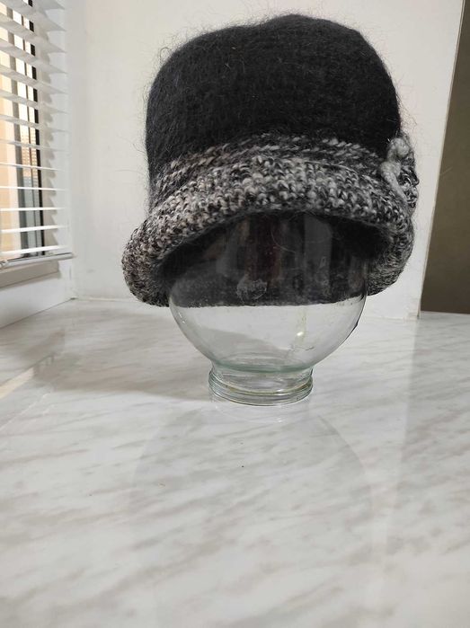 шапка тепла вязана чорна, вовна