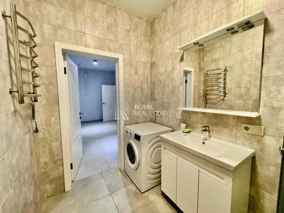 Продаж Будинок Вишгородський район КМ «Міжріччя» 130 м² 3 спальні Ділянка 6,5 соток Газ Сонячні панелі Інвертор Камін Тераса Тепла підлога