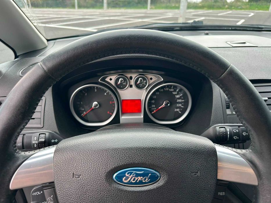 Ford C-Max — fotografia 7