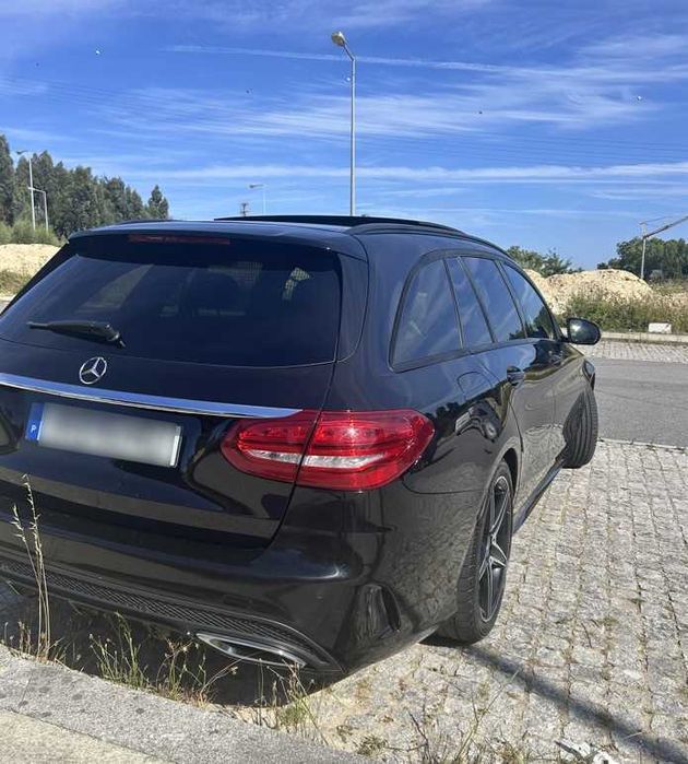 Mercedes-Benz C220 AMG | Auto | Panorâmico | LED | 2015