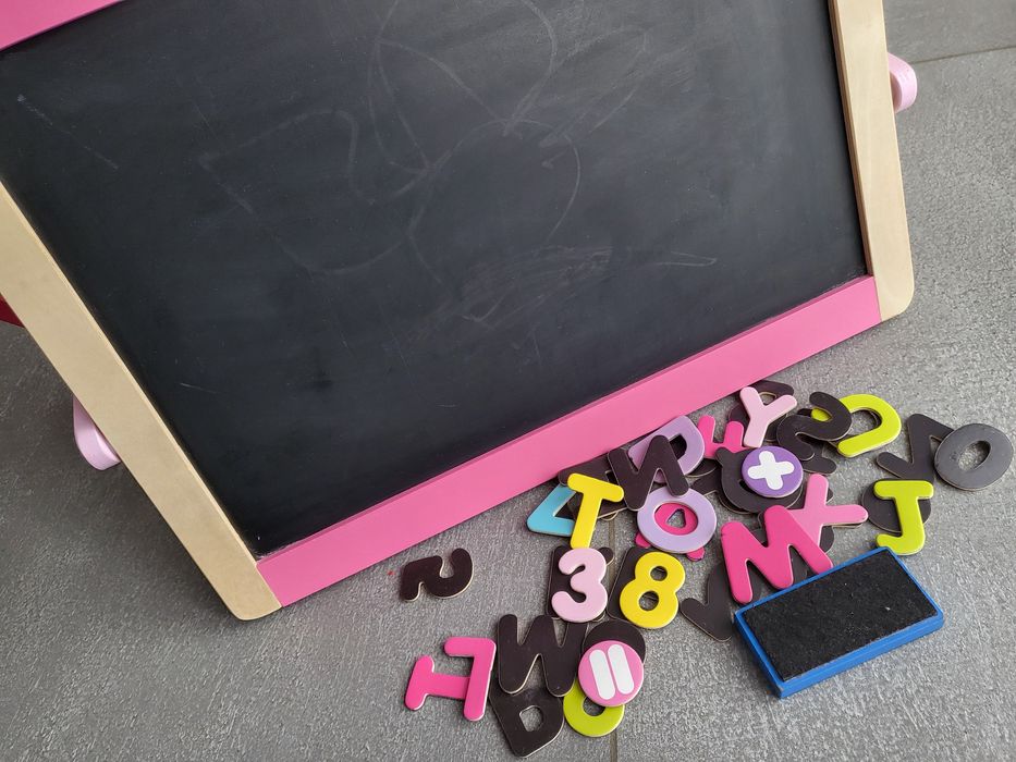 Tablica magnetyczna kredowana