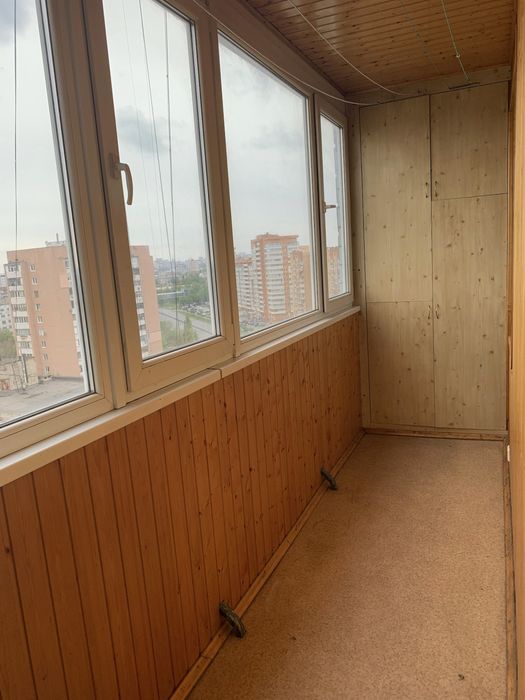 Подобово від власника метро Спортивна ,Левада