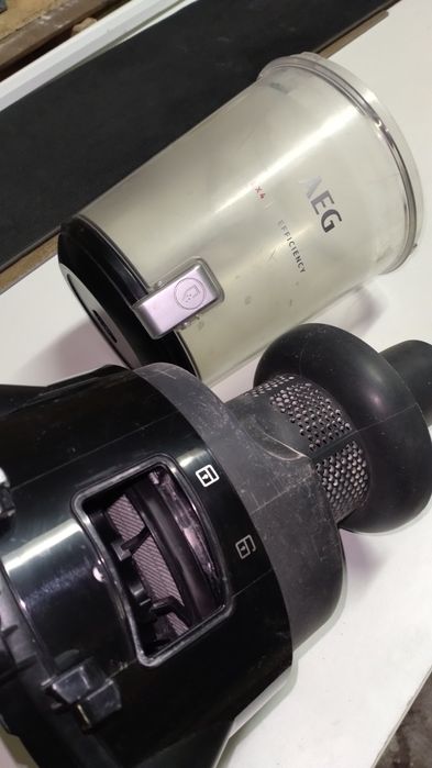 Aspirador AEG  usado