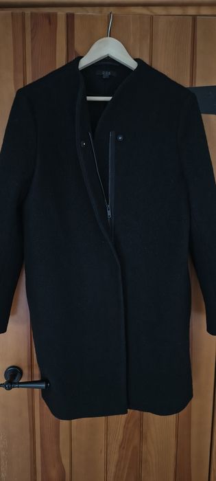 Wełniany płaszcz COS