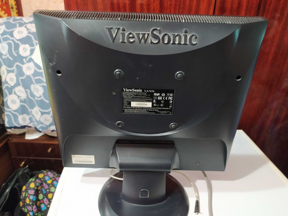 Монитор ViewSonic VA703b