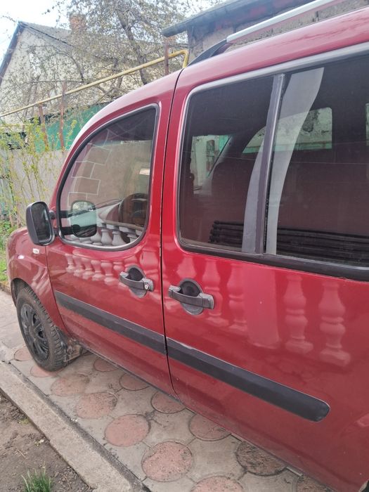 Фиат добло пасажир