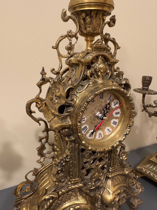 Бронзовий вінтажний годинник камінний з канделябрами часы каминные