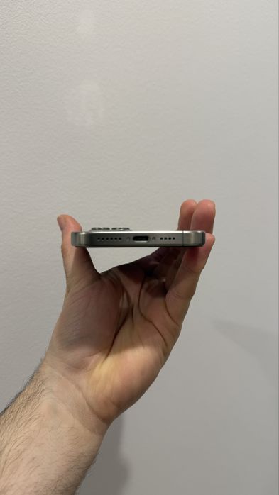 IPhone 15 Pro Max 1Tb e-sim