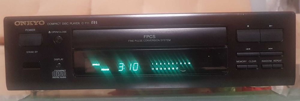 CD проигрыватель Onkyo C-711 Optical made in Japan