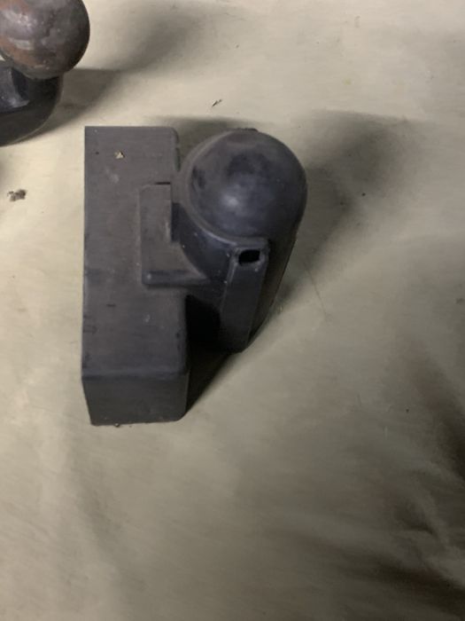 Bola de reboque universal