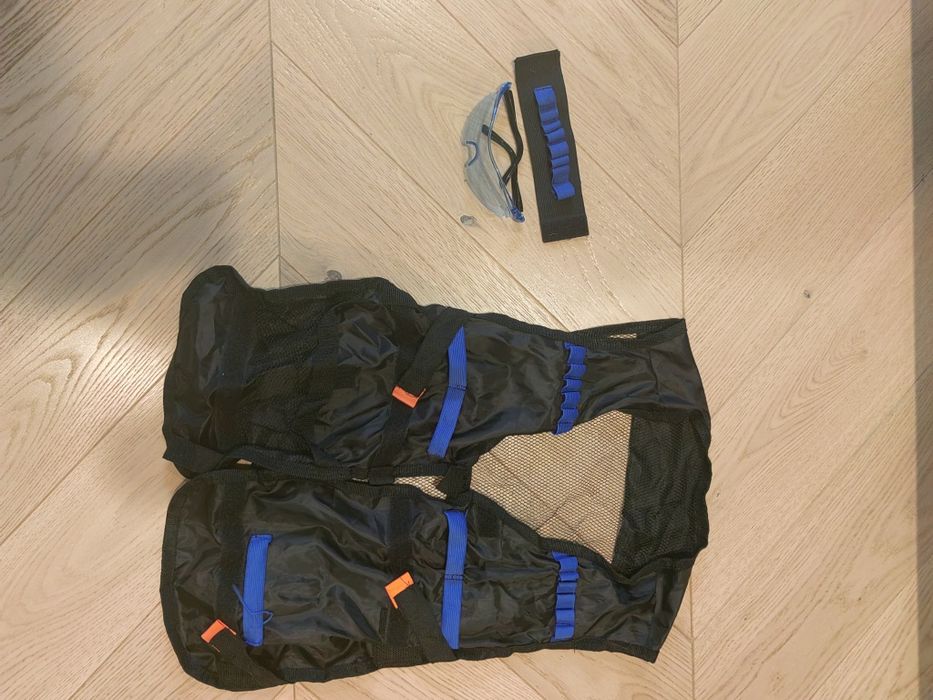 Zestaw pistoletów Nerf (karabin i pistolet +dodatki)