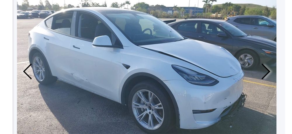 Tesla Y Розборка