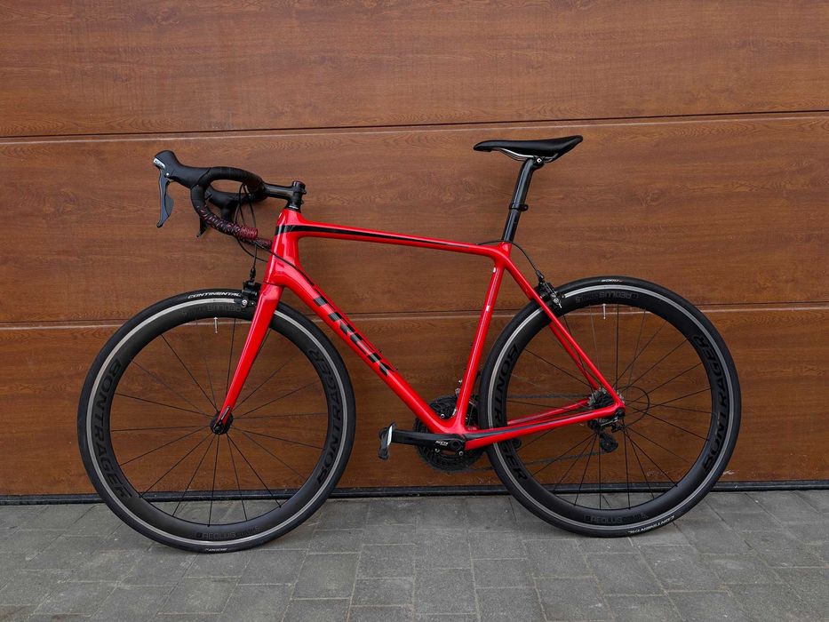 Trek Emonda SL 5 r. 58, Shimano 105, Koła 50 mm Bontrager Aeolus