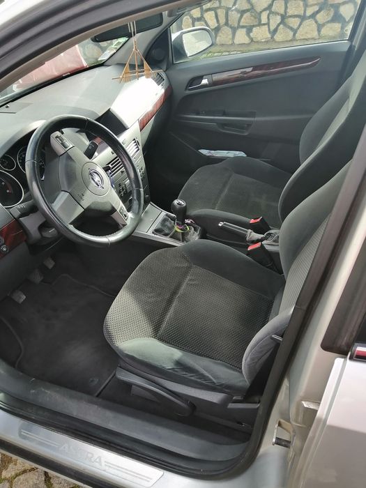 Opel Astra elegante  1.7 CDTI — photo 4