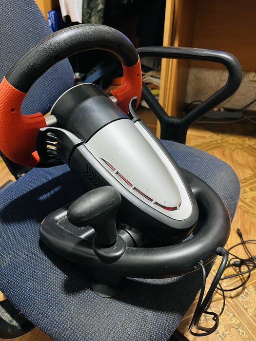 Игровой руль BRAVIS