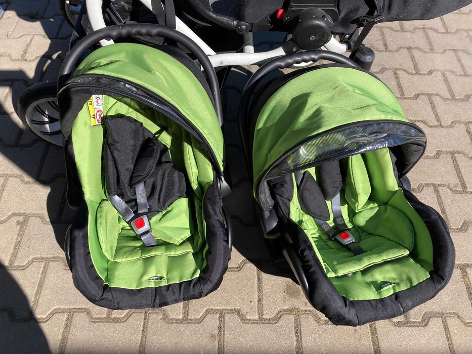 Wózek dla bliźniaków bliźniąt lub rok po roku Bebetto 42. Zestaw.