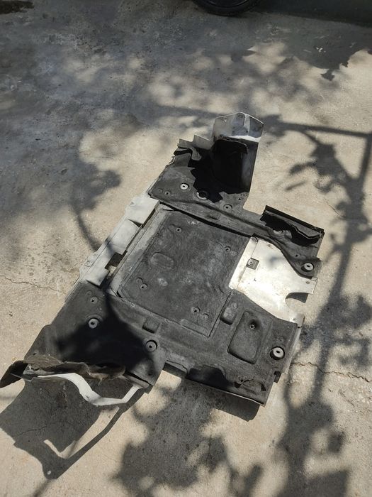 Resguardo motor Opel Zafira A