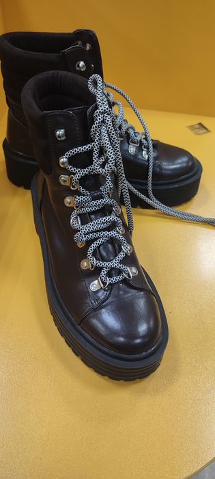 Ботінки,черевики,сапожки,берці ,взуття