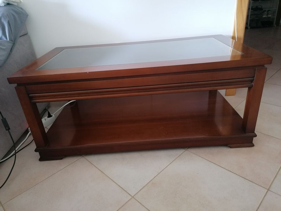 Mesa de centro em madeira