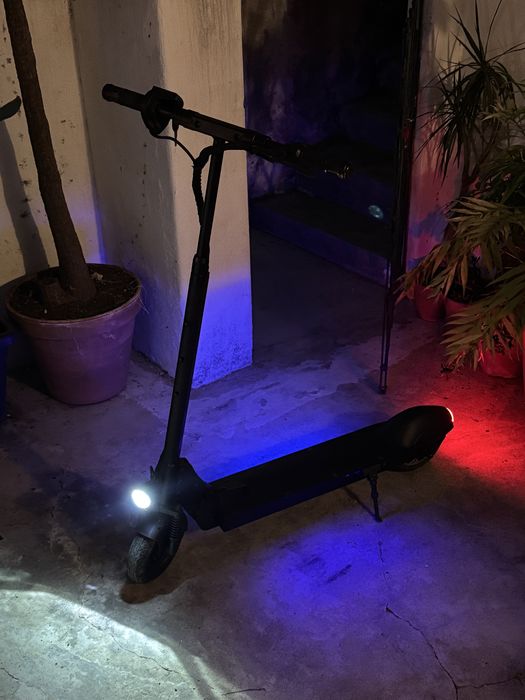 Electric Scooter | Swedish Import | Suspension | Lights | Foldable