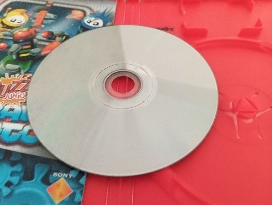 gra Buzz! Junior: Zabawa Robotów na konsolę PlayStation 2. 
Jest to gr