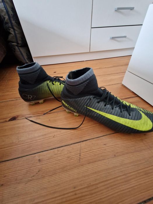 Botas de Futebol Nike Mercurial Superfy CR7