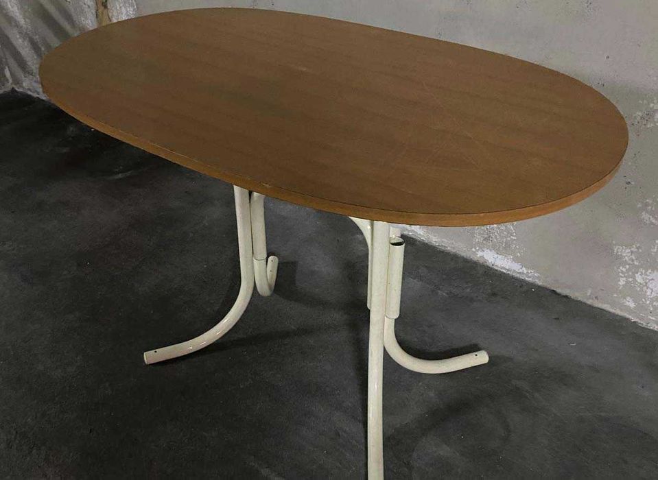Mesa Oval de Cozinha com 2 Cadeiras