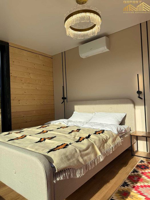 Верховина. Верховинський район. Карпати. Нерухомість. Котедж