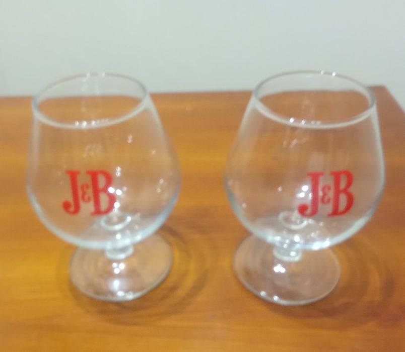 Copas  de  degustação J&B   Garrafa de Glenfiddich Special Reserve (12 Anos):