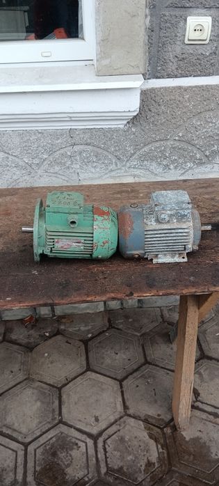 Продам трьохфазний асинхронний двигун