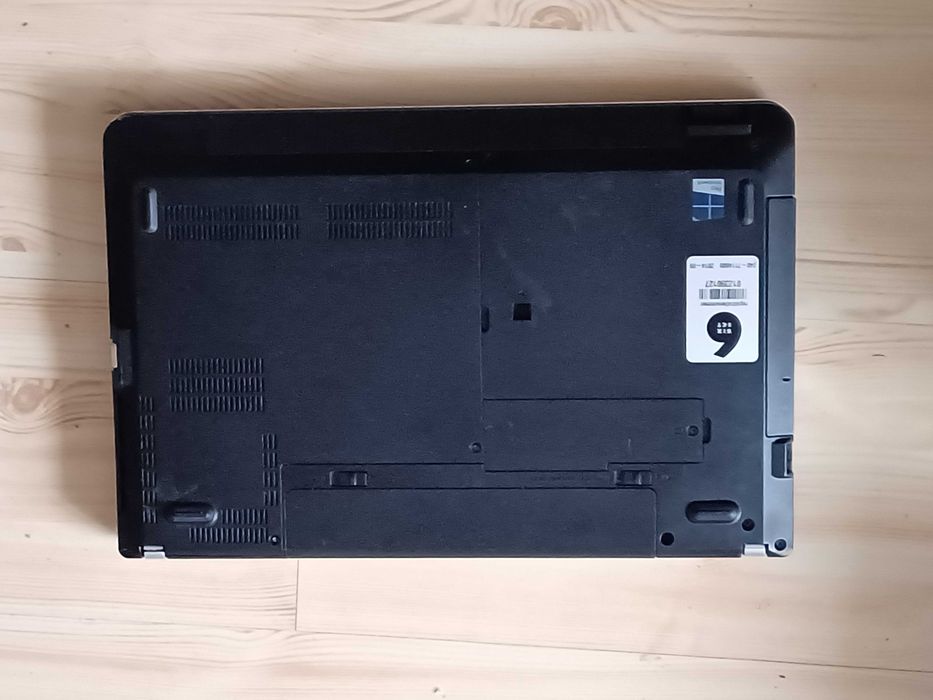Lenovo E531 intel i3 8GB 500GB  Windows 10