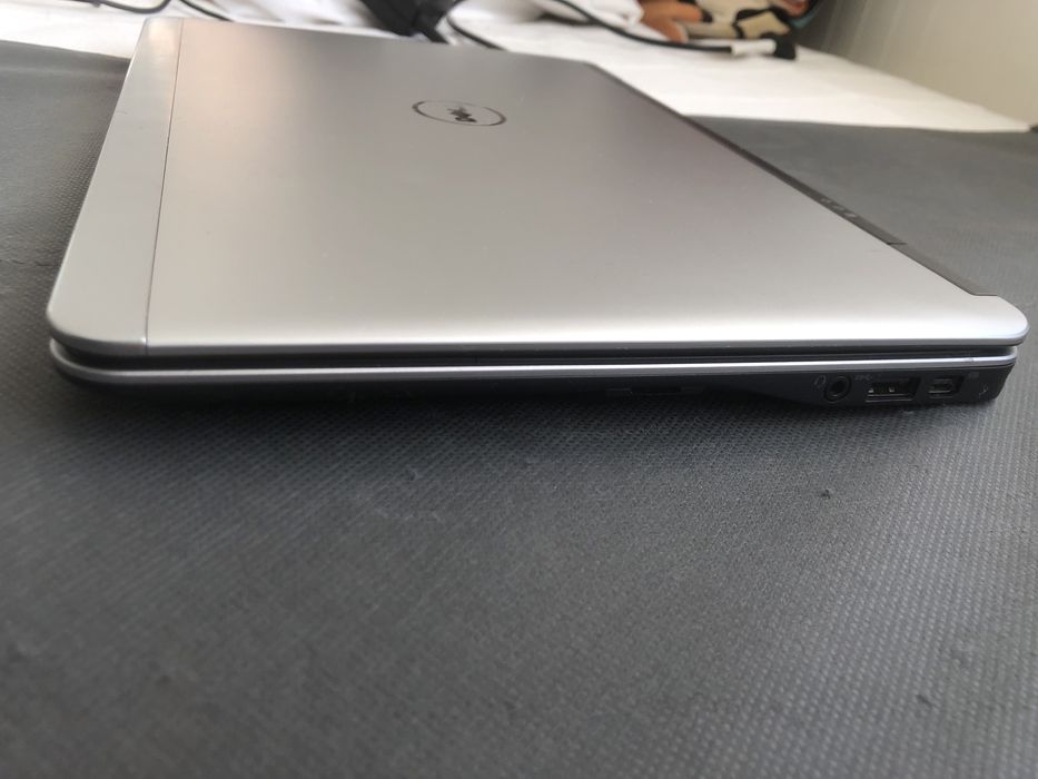 Dell Latitude E7240 Laptop, Intel Core i5-4300U, SSD64730141511554122