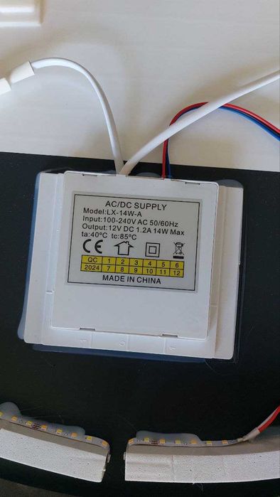 Lustro ścienne LED BAS 80 cm