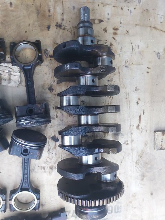 Коленвал,поршня 1.4 G4EE Hyundai Accent,Getz,Rio