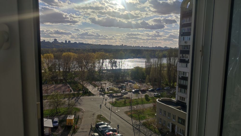 3к.Подобово, Погодинно,метро Лівобережна 10 хвилин пішки