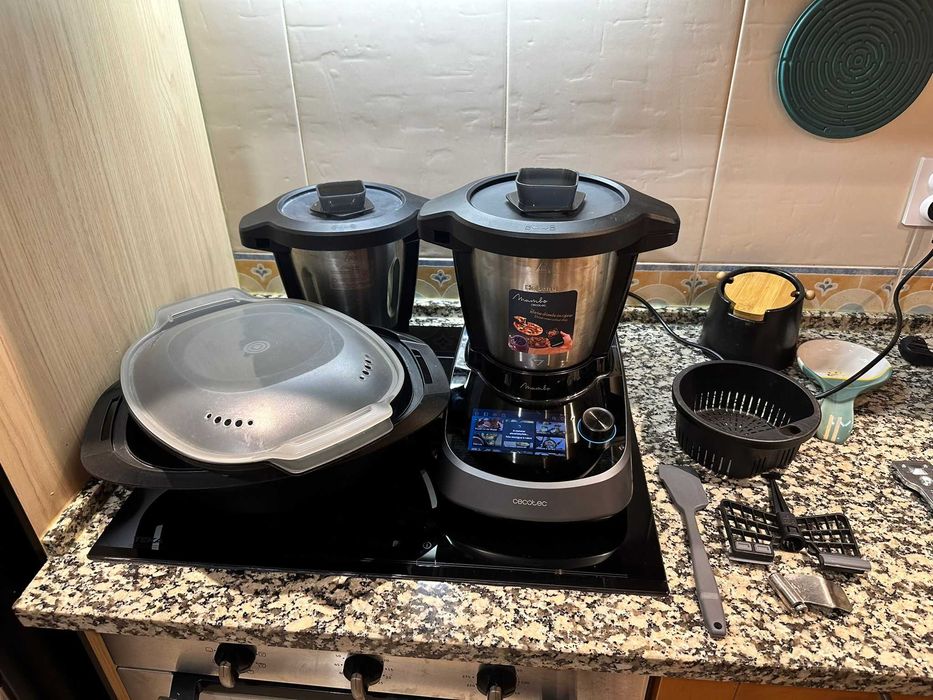 Robot de Cozinha Mambo Touch com dois copos