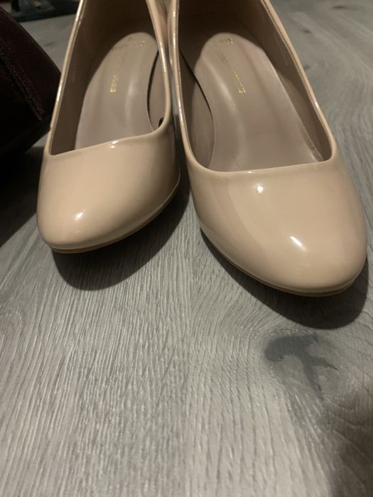 Туфли нюдовие стильние